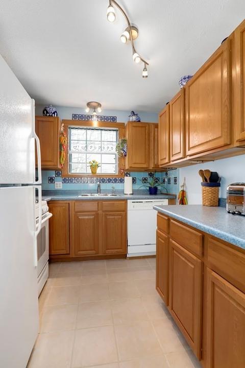 6 Venice St #A5, Danvers, MA 01923 photo 12