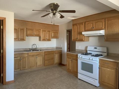 24 Montgomery St, Springfield, MA 01151 photo 6