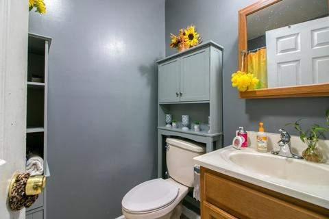49 Sherman St, Springfield, MA 01109 photo 8