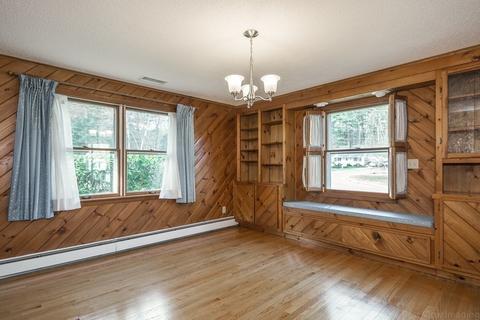 29 Pinecrest Cir, Ware, MA 01082 photo 16