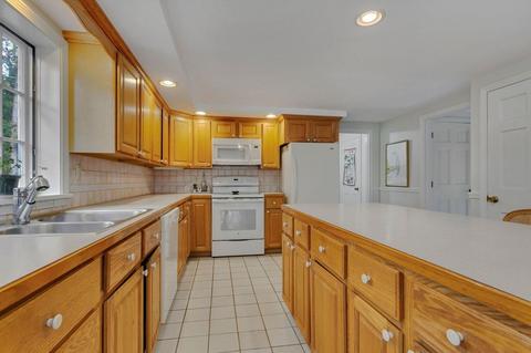 133 Ralyn Rd, Barnstable, MA 02635 photo 12