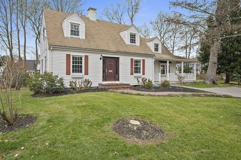 7 Sutcliffe Ave, Canton, MA 02021 photo 1
