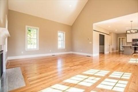 8 Northbridge Rd, Mendon, MA 01756 photo 6