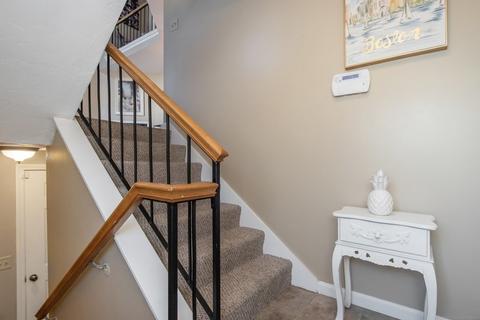 11 Jonathan Cir, Worcester, MA 01604 photo 5