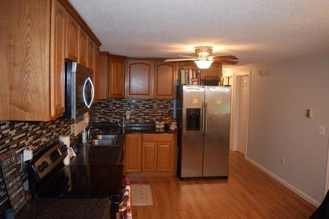 48 Driftwood Rd, Springfield, MA 01128 photo 2