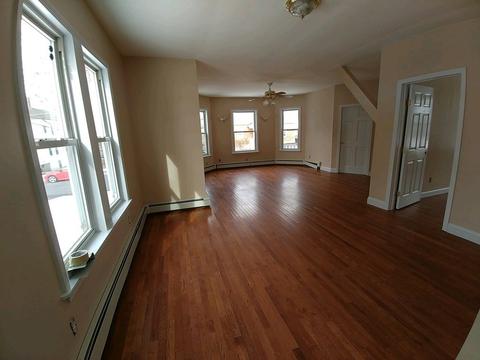 44 1st St, Webster, MA 01570 photo 5