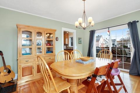 32 Cedar St, Wakefield, MA 01880 photo 11