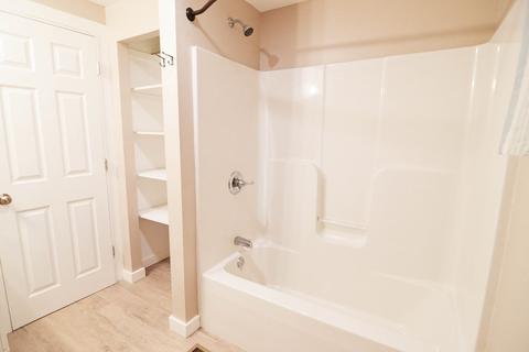 49 Nutmeg Dr, Springfield, MA 01129 photo 8
