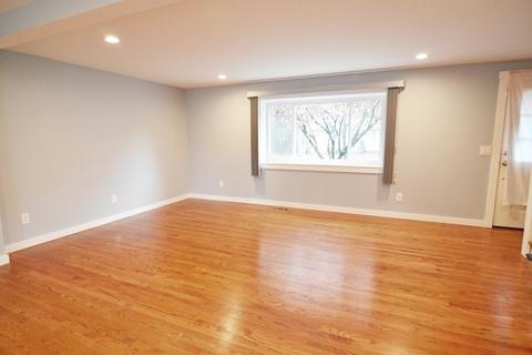 49 Nutmeg Dr, Springfield, MA 01129 photo 5