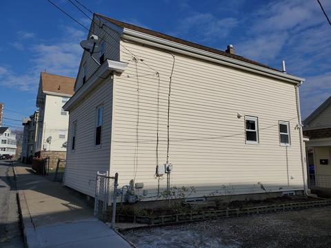 118 Raymond, Fall River, MA 02721 photo 2