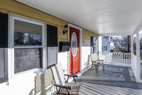 2 Cole Rd, Danvers, MA 01923 photo 3