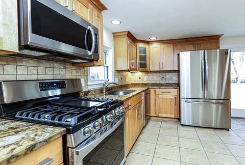 2 Cole Rd, Danvers, MA 01923 photo 11