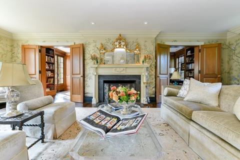 8 Rolling Ln, Weston, MA 02493 photo 6