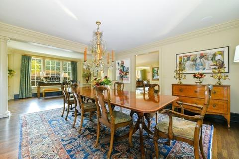8 Rolling Ln, Weston, MA 02493 photo 10