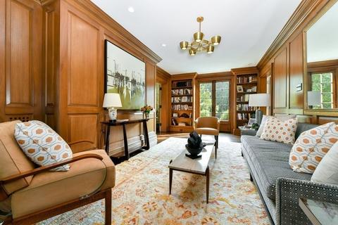8 Rolling Ln, Weston, MA 02493 photo 7