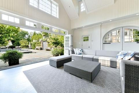 8 Rolling Ln, Weston, MA 02493 photo 33