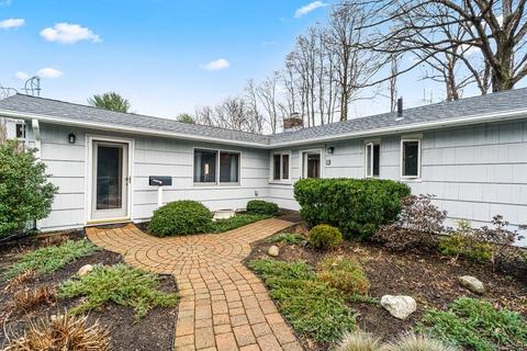 23 Bantry Rd, Framingham, MA 01701 photo 2