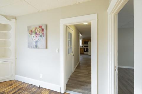 38 Schofield Ave, Dudley, MA 01571 photo 10
