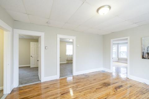 38 Schofield Ave, Dudley, MA 01571 photo 17