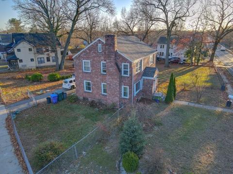 515 Bay St, Springfield, MA 01109 photo 1