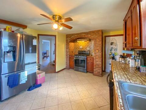 515 Bay St, Springfield, MA 01109 photo 6