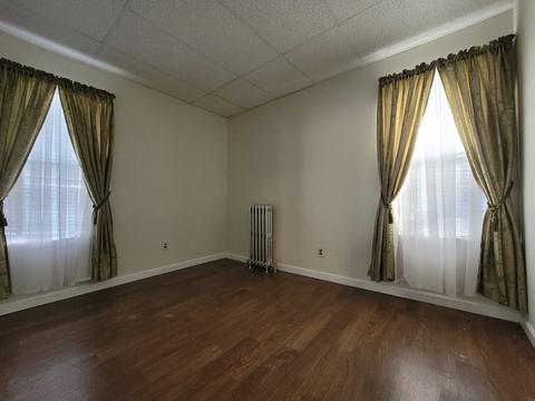 556 Bradford Ave, Fall River, MA 02721 photo 10