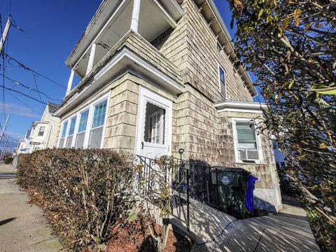556 Bradford Ave, Fall River, MA 02721 photo 3