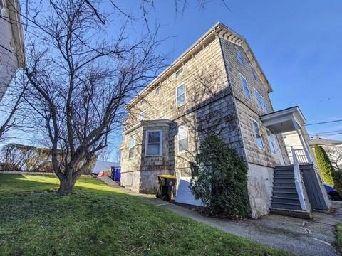 556 Bradford Ave, Fall River, MA 02721 photo 4