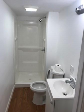 39 Cedar St, Springfield, MA 01105 photo 12