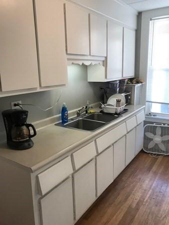 39 Cedar St, Springfield, MA 01105 photo 17