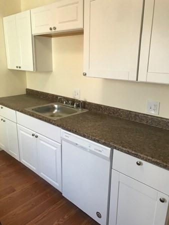 39 Cedar St, Springfield, MA 01105 photo 10