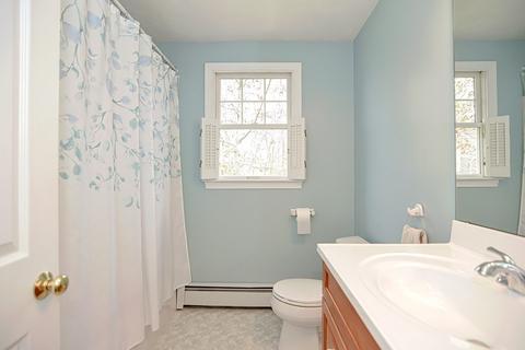 6 Tipperary Dr, Sutton, MA 01590 photo 17