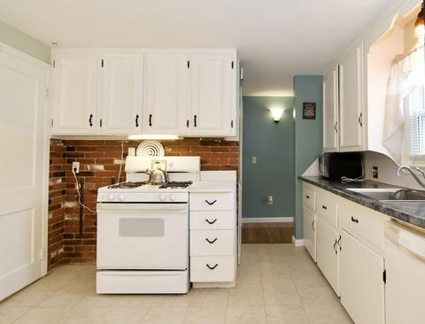 47 Bither St, Springfield, MA 01118 photo 6