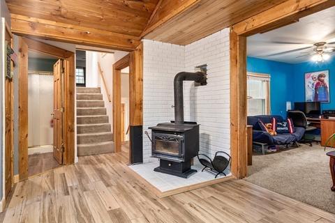 188 Maple St, Douglas, MA 01516 photo 9