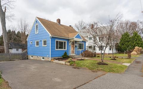 20 Bates St, Northampton, MA 01060 photo 2