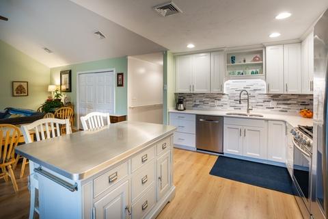 8 Cranberry Grove Way #B, Wareham, MA 02571 photo 4
