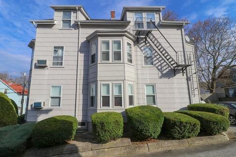 26 Pearl St, Woonsocket, RI 02895 photo 8