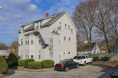 26 Pearl St, Woonsocket, RI 02895 photo 6