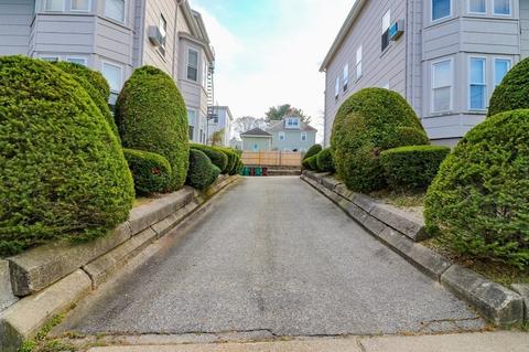 26 Pearl St, Woonsocket, RI 02895 photo 5