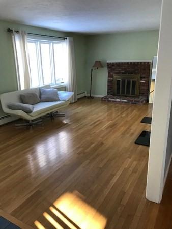 147 Clover St, Worcester, MA 01603 photo 4