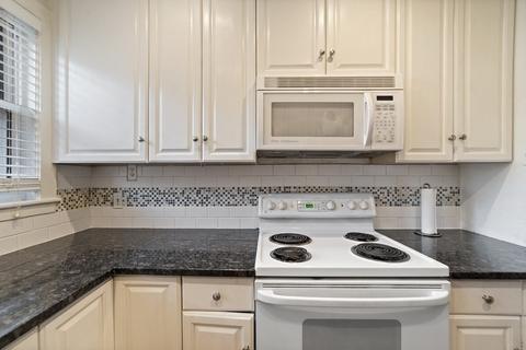 9 Dudley St, Walpole, MA 02081 photo 4