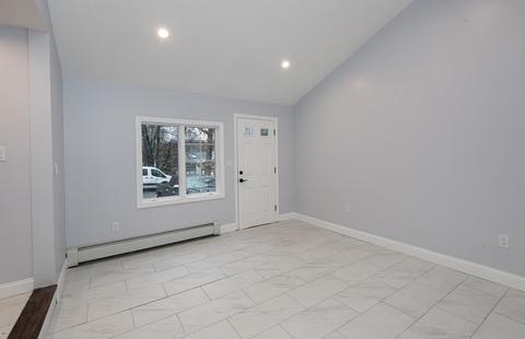 33 Alta, Dracut, MA 01826 photo 3