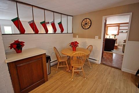 22 Radcliffe Rd, Beverly, MA 01915 photo 11