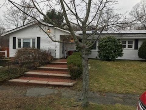 22 Radcliffe Rd, Beverly, MA 01915 photo 1