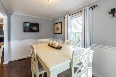 18 Springbrook Rd, Auburn, MA 01501 photo 9