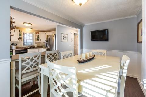 18 Springbrook Rd, Auburn, MA 01501 photo 8