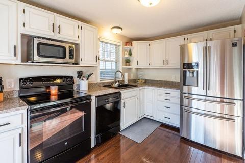 18 Springbrook Rd, Auburn, MA 01501 photo 4