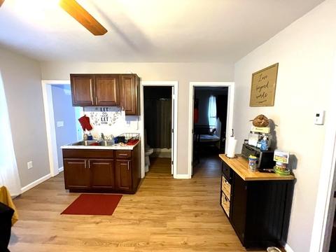 16 Thenius St, Worcester, MA 01607 photo 2