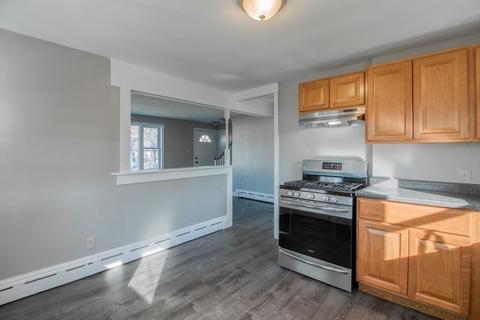 55 Blodgett St, Springfield, MA 01108 photo 3