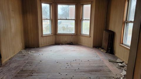 7 Clinton St, Chicopee, MA 01013 photo 6